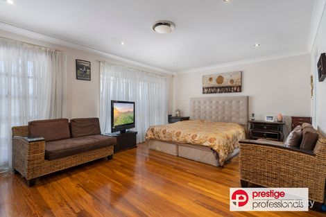 Property photo of 25 Woodlake Court Wattle Grove NSW 2173