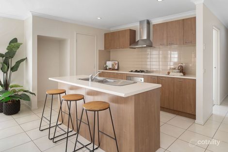 Property photo of 11 Wodalla Circuit Sandhurst VIC 3977