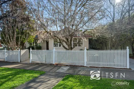 19 Murphy St, Kennington, VIC 3550
