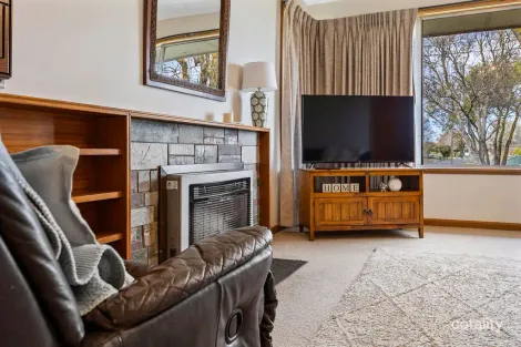 Property photo of 30 Kallioota Street Alfredton VIC 3350