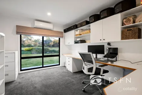 Property photo of 6 Cooper Grove Strathfieldsaye VIC 3551