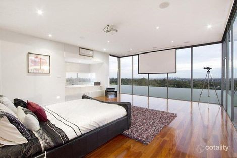 Property photo of 10 Parkview Crescent Bundoora VIC 3083