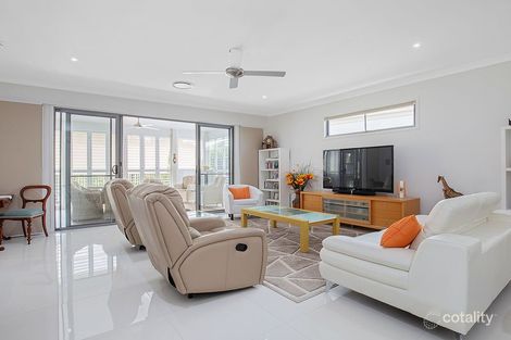 Property photo of 334/299 Napper Road Arundel QLD 4214