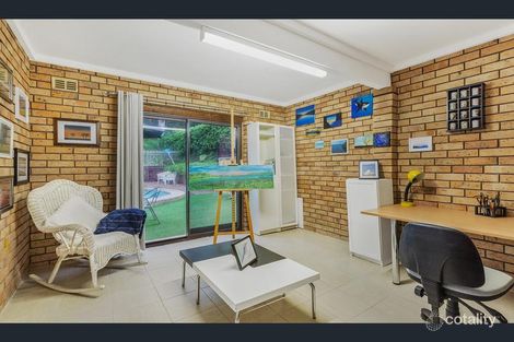 Property photo of 17 Calantha Drive Wyoming NSW 2250