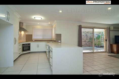 Property photo of 61 Yale Circuit Forest Lake QLD 4078