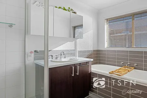 Property photo of 60 Queen Street Kangaroo Flat VIC 3555