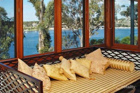 Property photo of 5 Colonial Gardens Mosman Park WA 6012