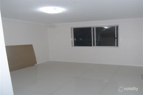 Property photo of 5 Isa Close Bossley Park NSW 2176