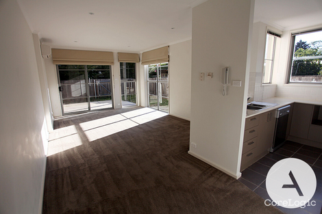 Property photo of 2/7 Coolac Place Braddon ACT 2612