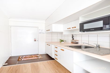 Property photo of 19/3 Redondo Avenue Miami QLD 4220