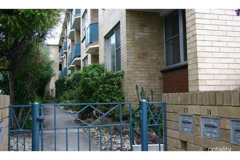 Property photo of 1/32 Ormond Road Elwood VIC 3184