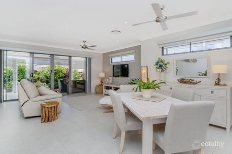Property photo of 271/299 Napper Road Arundel QLD 4214