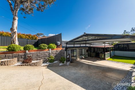 19 Lazarus Cres, Queanbeyan West, NSW 2620