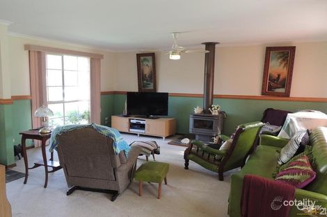 Property photo of 33A Lampard Road Drouin VIC 3818