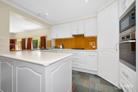 Property photo of 8 Paddock Court Ferntree Gully VIC 3156