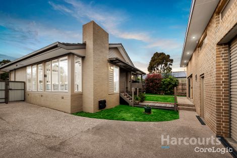 Property photo of 16 Deanswood Close Wantirna South VIC 3152