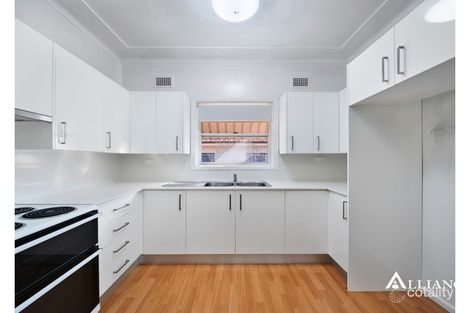 Property photo of 46 Burns Road Picnic Point NSW 2213