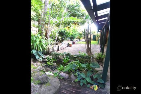 Property photo of 4 Namoi Glen Ocean Shores NSW 2483