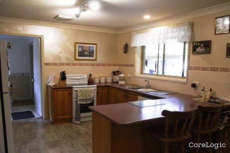 Property photo of 4 Wilga Place Hillvue NSW 2340