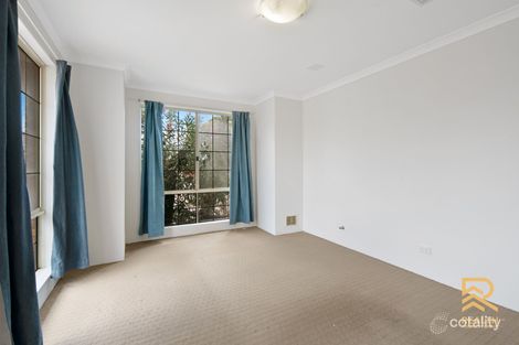 Property photo of 12 Beard Place Queens Park WA 6107