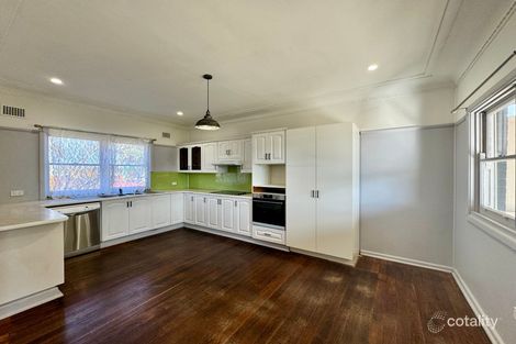 Property photo of 6 Crescent Avenue Taree NSW 2430