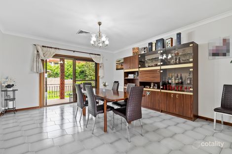 Property photo of 31 Zadro Avenue Bossley Park NSW 2176