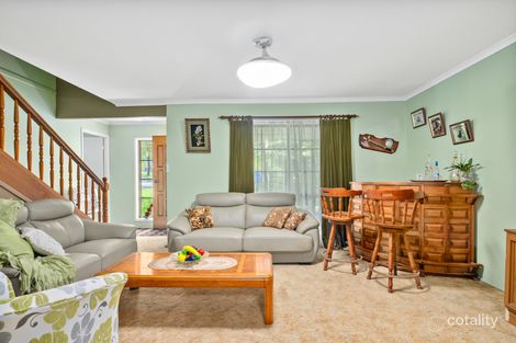 109 Meadowlands Rd, Carindale, QLD 4152