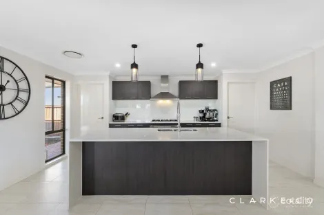 Property photo of 12 Tigertail Street Chisholm NSW 2322