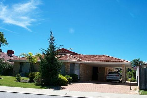71 Kurrajong Dr, Thornlie, WA 6108