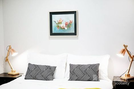 Property photo of 313 Lydiard Street North Soldiers Hill VIC 3350