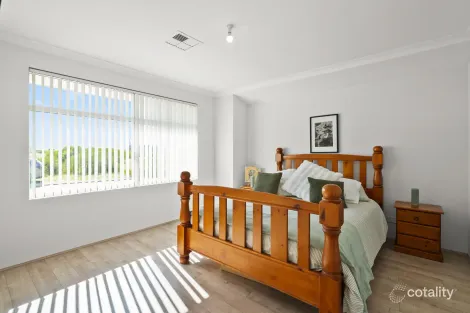 Property photo of 37 Bonnington Loop Madora Bay WA 6210