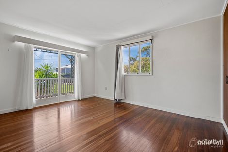 Property photo of 2119 Wynnum Road Wynnum West QLD 4178
