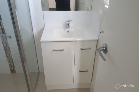 Property photo of 2/41 Lacewing Street Rosewood QLD 4340