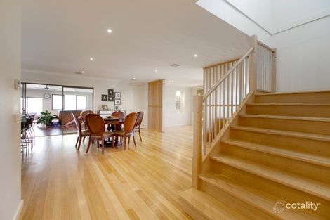 Property photo of 12 Lakeside Drive Sandhurst VIC 3977