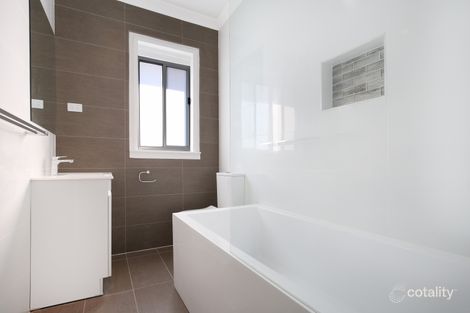 Property photo of 28 Essex Street Berkeley NSW 2506