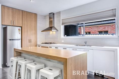 Property photo of 8 Muscat Avenue Burnside Heights VIC 3023