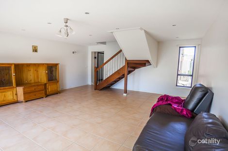 Property photo of 21 Masters Circuit Roxburgh Park VIC 3064