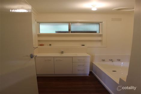 Property photo of 26 Jones Avenue Upper Ferntree Gully VIC 3156