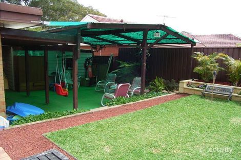 Property photo of 14 Edgecliff Place Engadine NSW 2233