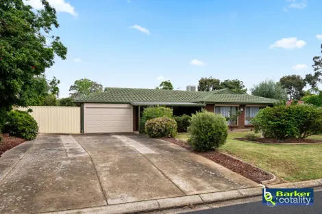 Property photo of 31 Kanimbla Crescent Craigmore SA 5114