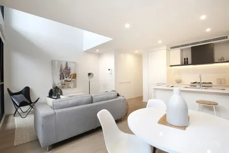 Property photo of 201/18 Grey Street St Kilda VIC 3182