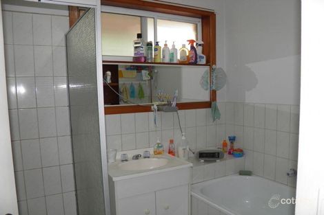 Property photo of 25 Wilpena Court St Albans VIC 3021