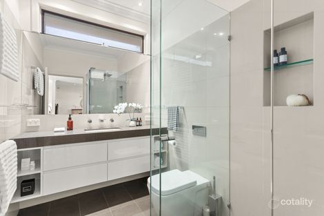 Property photo of 71 Ivanhoe Grove Malvern East VIC 3145