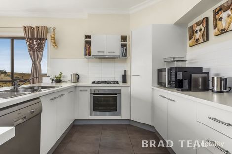 Property photo of 12 Grand Ridge Way Sunbury VIC 3429
