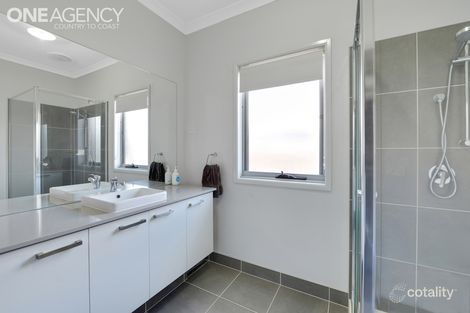 Property photo of 12 Huntingfield Court Warragul VIC 3820