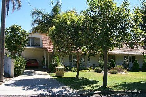 4 Shirley Ave, Mount Pleasant, WA 6153