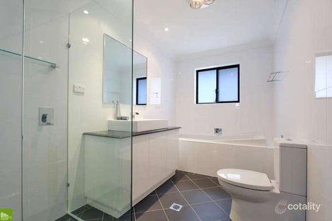 Property photo of 10 Osborne Parade Lake Illawarra NSW 2528