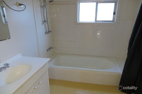 Property photo of 8 Dickson Road Griffith NSW 2680