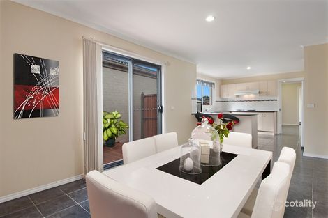 Property photo of 17 Wendel Court Carrum Downs VIC 3201