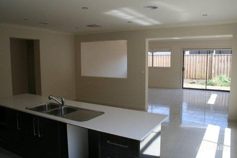 Property photo of 36 Fontana Close Sunshine West VIC 3020